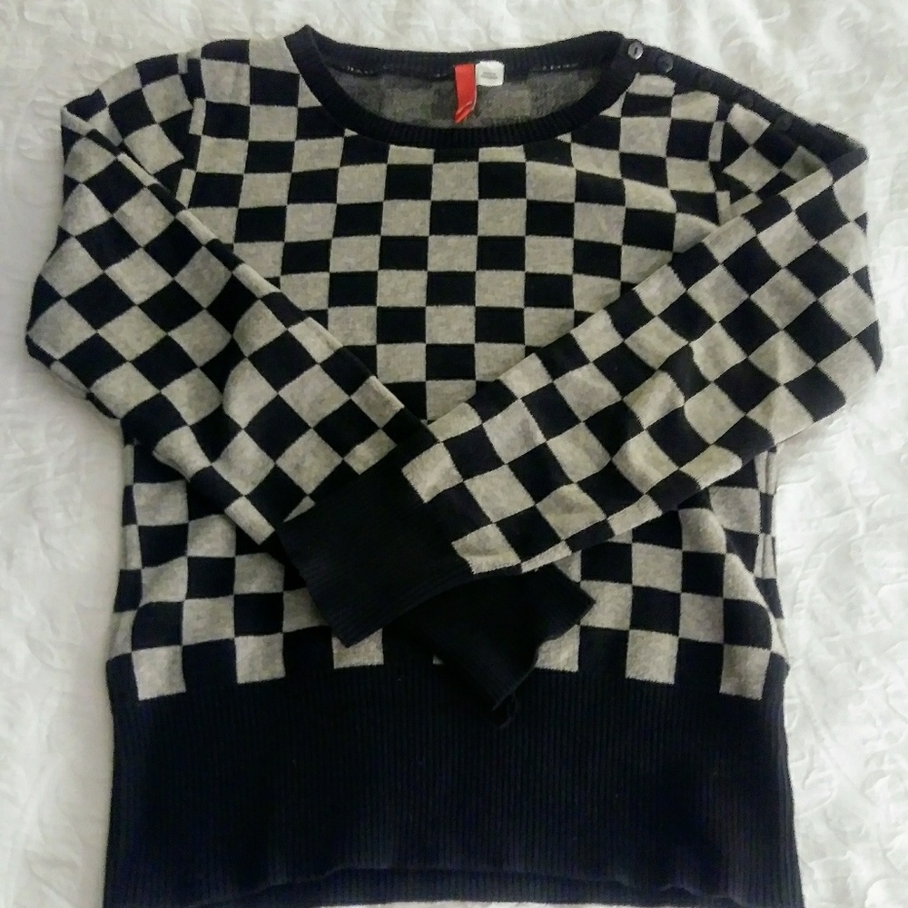 5 for $10- Black and Gray Cotton Sweater